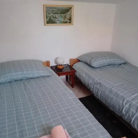 Kata Apartment *