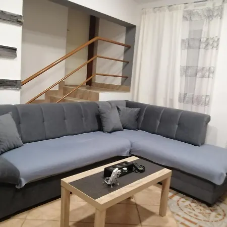 Kata Apartment *